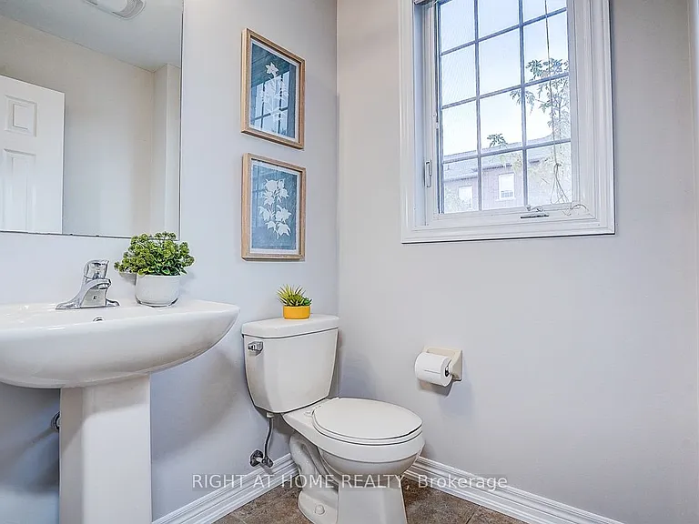 151 Silverwood Ave #15 — Photo 14