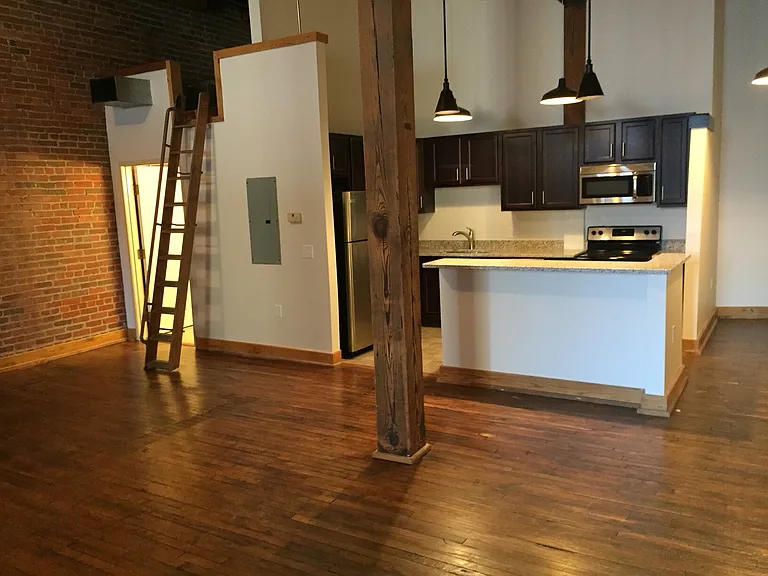 Lofts On Madison — Photo 17