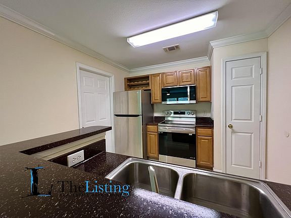 2nd image of 18135 Bridle Club Dr #1