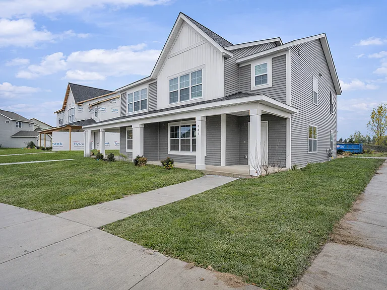 834 Winchester St — Photo 1