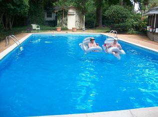 1405 Ridgewood Dr, Columbia, MS 39429