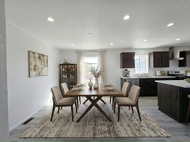 3 bed, 1568 sqft, $3,200 — Photo 3