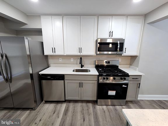 4th image of 126 College Station Dr