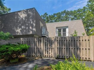 3 Caddy Rock Rd APT C, North Kingstown, RI 02852