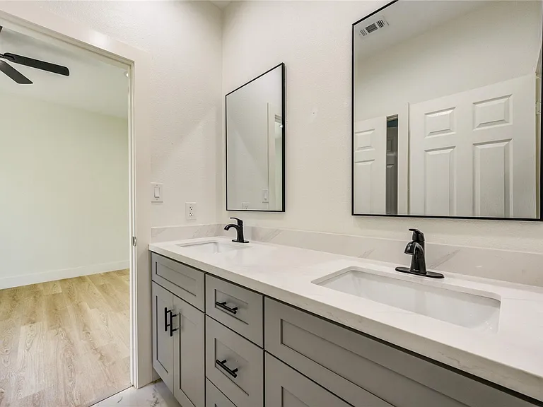 508 Georgia St — Photo 33