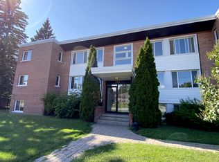 174 Grove St E #8, Barrie, ON L4M 2P7