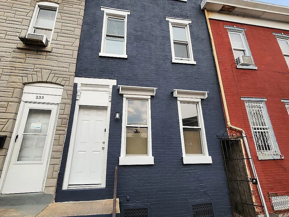 235 Pearl St
