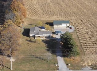 6604 County Road 1050 E, Mc Leansboro, IL 62859