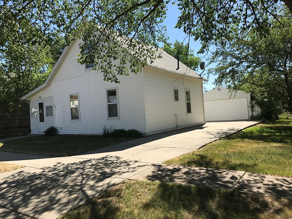 303 Main St S, Glen Ullin, ND 58631 Zillow