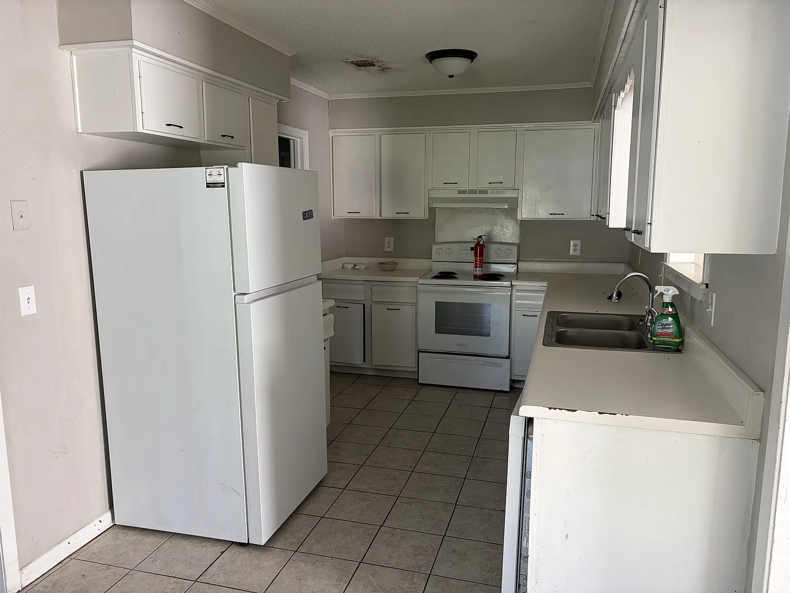 3 bed, 1332 sqft, $1,295 — Photo 3