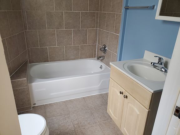 4th image of 4731 Baltimore Ave Front 3F