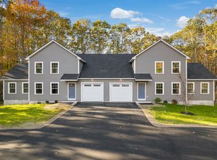 1-3 Honeysuckle Ln, Kennebunk, ME 04043