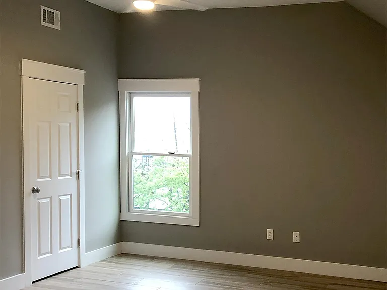 1415 Abercorn St — Photo 14