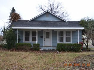1118 E Holston Ave, Johnson City, TN 37601