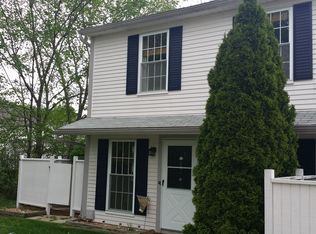 20540 Williamsburg Ct, Cleveland, OH 44130