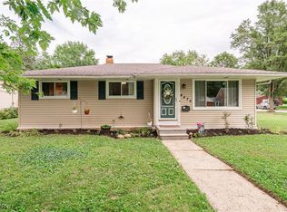 4479 Columbia Rd, North Olmsted, OH 44070