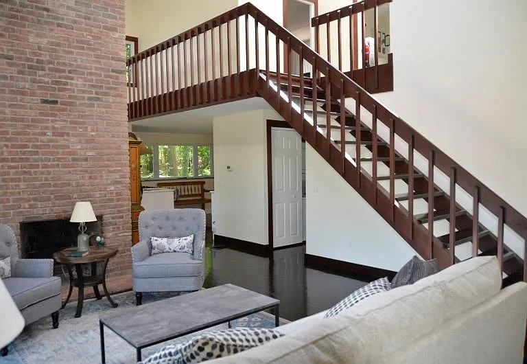 13 Great Hill Rd — Photo 11