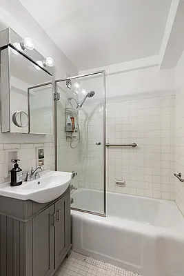 Sold by Compass | media 5