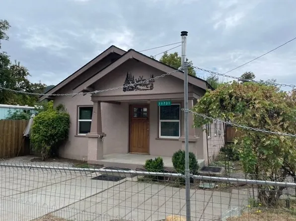 11731 East St, Fort Jones, CA 96032