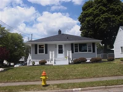 1st image of 911 Lindsay Ave