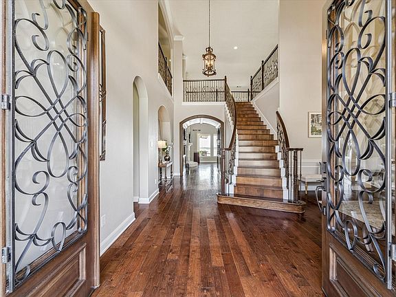 4th image of 16202 Pelican Beach Ln