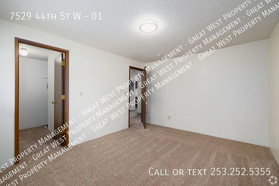1st month free, if you move-in this August! — Photo 3