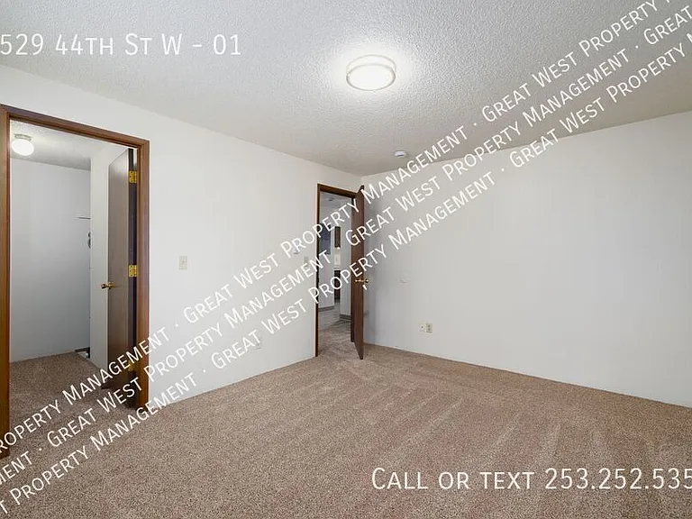 7529 44th St W #1 — Photo 3