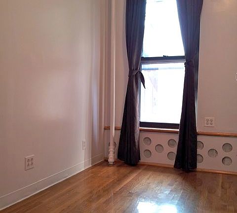 4th image of 501 E 73rd St APT 1B