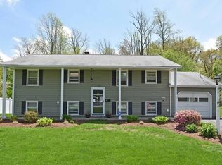 11 Saratoga Dr, Worcester, MA 01606