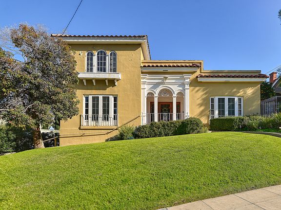 2nd image of 4425 Hermosa Way