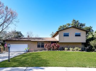 1814 Lakeview Dr, Brandon, FL 33511