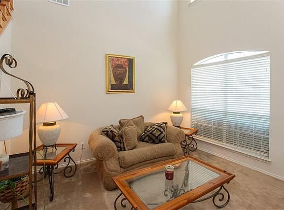 5th image of 703 Creekstone Ct