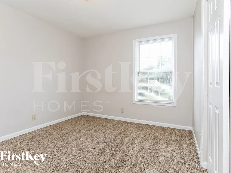 7386 Sterling Springs Way — Photo 12