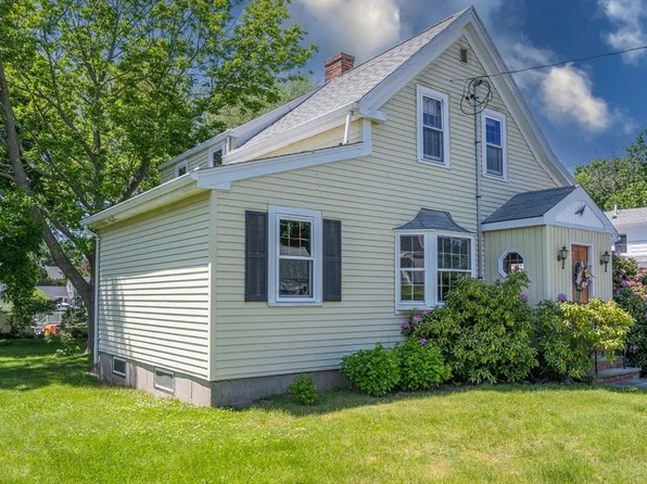 139 Arnold St, Braintree, MA 02184