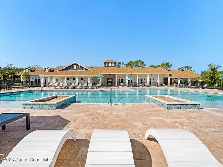 2192 Vinifera Dr — Photo 23