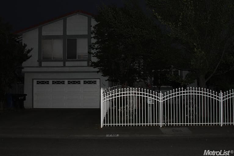 1st image of 740 Sotano Dr