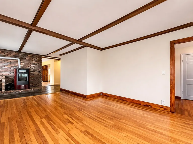 66 Perkins St — Photo 2