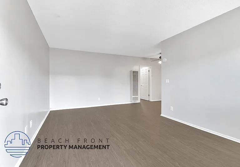 26019 Oak Street — Photo 18