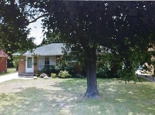 4010 W 212th St, Fairview Park, OH