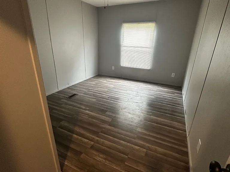 509 Green Swamp Rd — Photo 14