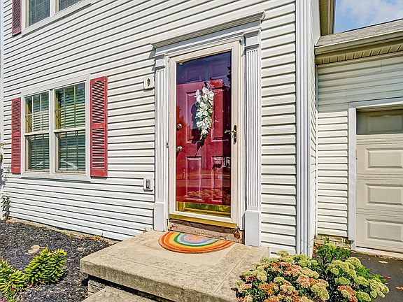 4th image of 5904 Thorngate Dr