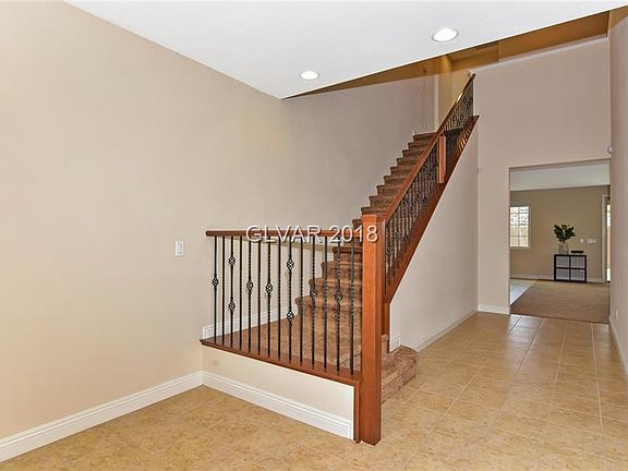 3rd image of 265 Mandarin Hill Ln