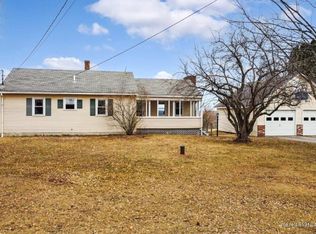 471 Benton Rd, Albion, ME 04910