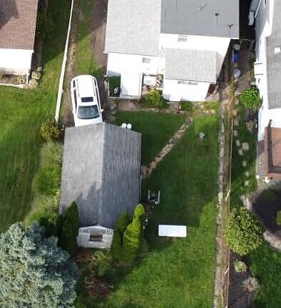 3rd image of 1416 Maple St