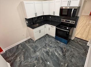 6636 Edmund St, Philadelphia, PA 19135