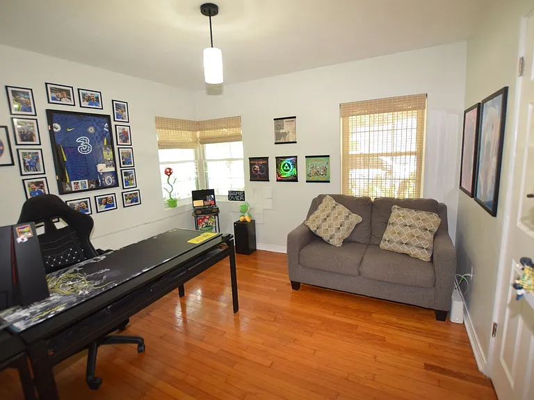 924 Boardman St — Photo 32