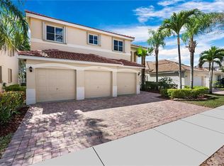 4317 Laurel Ridge Cir, Weston, FL 33331