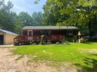 W6879 Barker Rd, Amberg, WI 54102