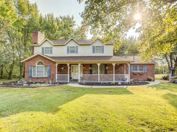 538 Coventry Rd, Troy, IL 62294