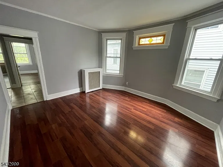 8 Treacy Ave — Photo 2
